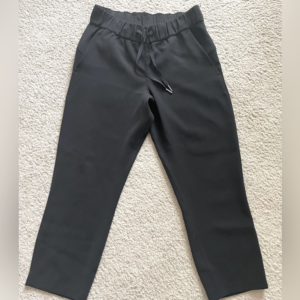 Lululemon On The Fly Crop Woven pants